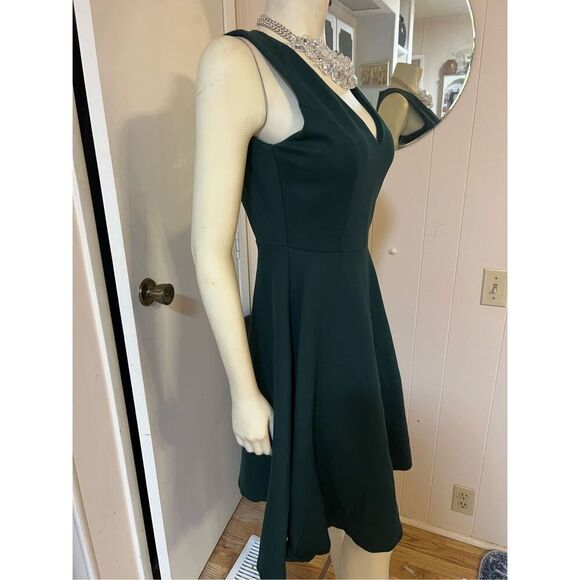 Just Me Green Sleeveless V-Neck Fit and Flare Dress Sz M - Picture 3 of 8